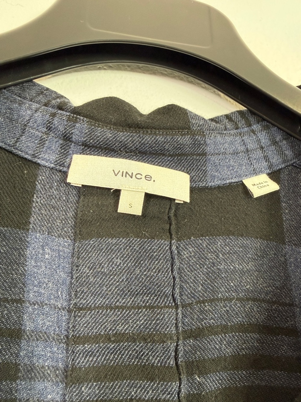 Vince navy black plaid pullover long sleeve top size small - Picture 3 of 6